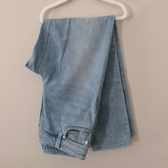 Tommy Bahama Skinny Jeans size 8 - Picture 5 of 8